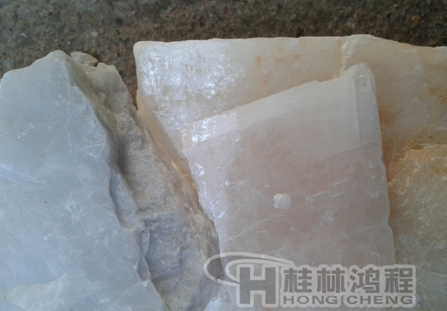長石，長石粉，長石的用途